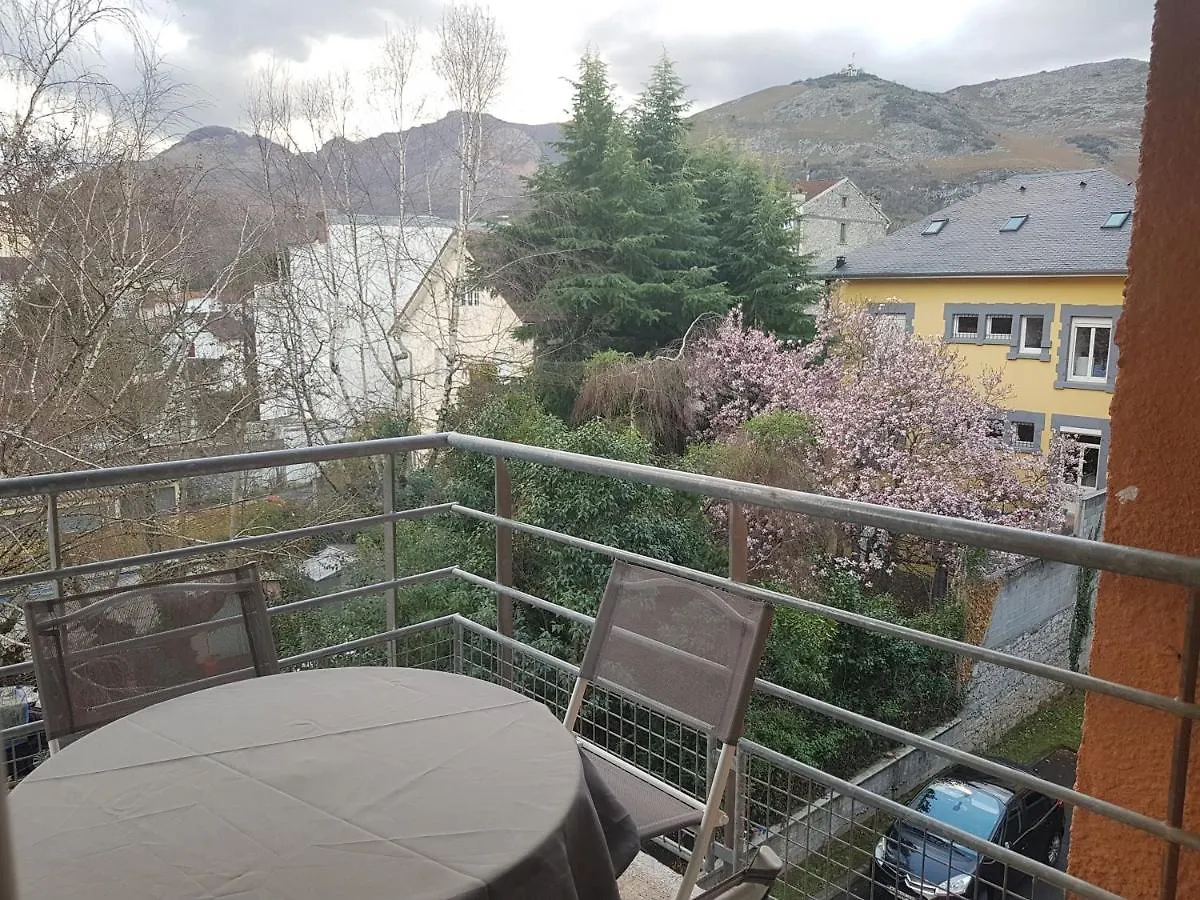 Appartement T2 Avec Balcon Plein Sud à Lourdes